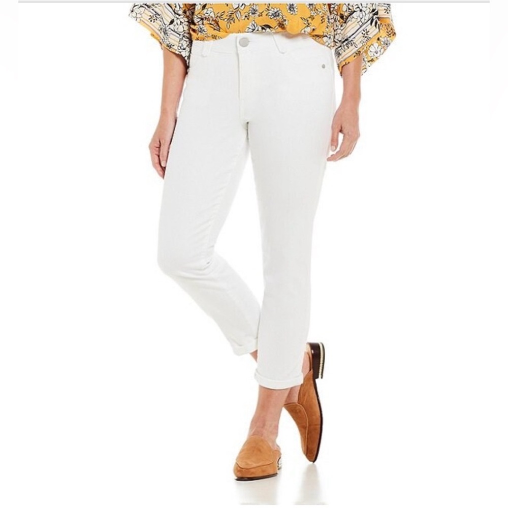 Democracy White Ankle Crop Jeans